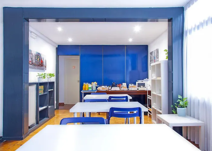 Barcelona City StreetHostal